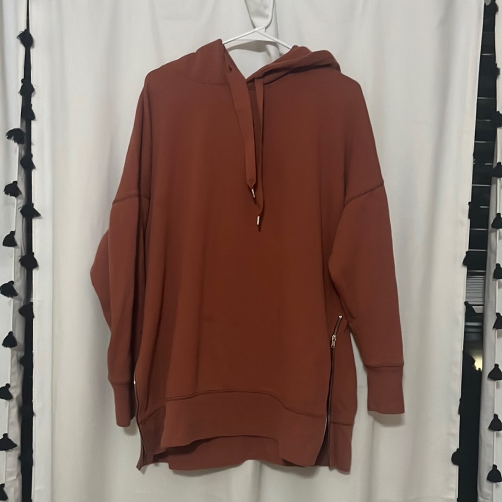 Aerie Maroon sweatshirt with zippers on the side